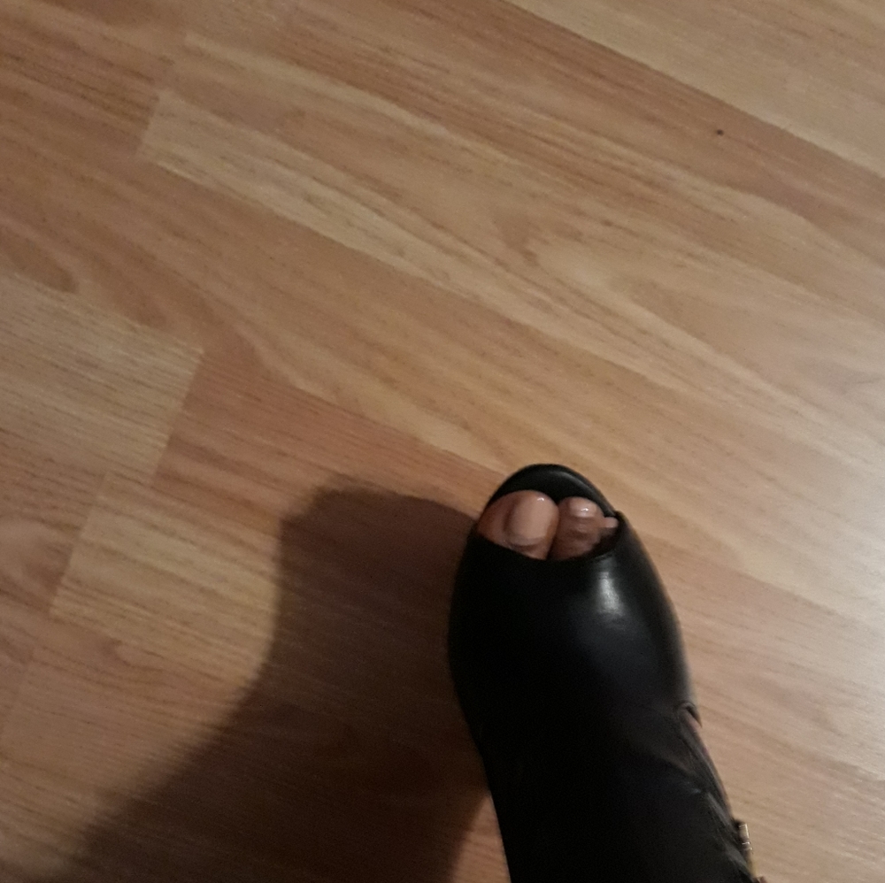 Shoes - Picture 7 of 7
